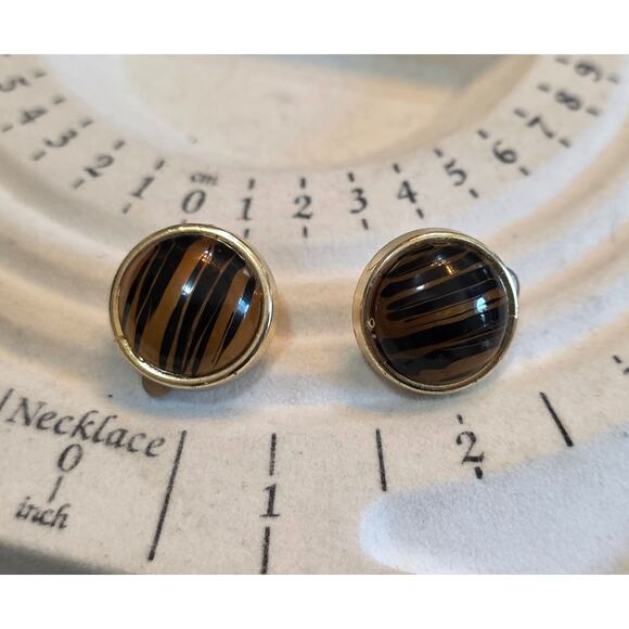 Vintage Tiger Stripe Gold-Tone Clip-On Earrings 1" - Picture 3 of 4
